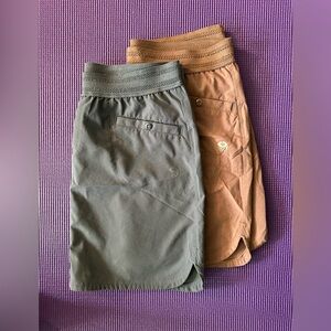 Mountain Hardwear skirt-set of two (2).